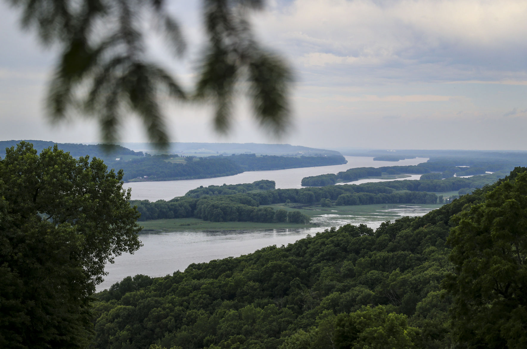 THE GREAT RIVER-0526